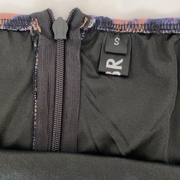 CBR mesh dress with cinch side - Picture 3 of 3